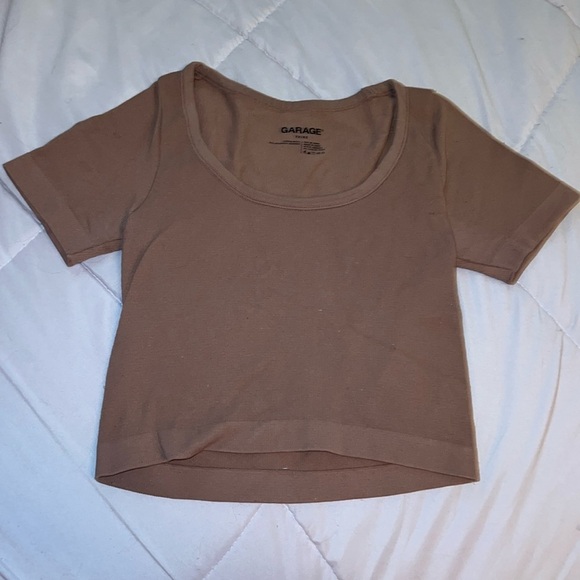 Tight fit Garage Top - Picture 1 of 2